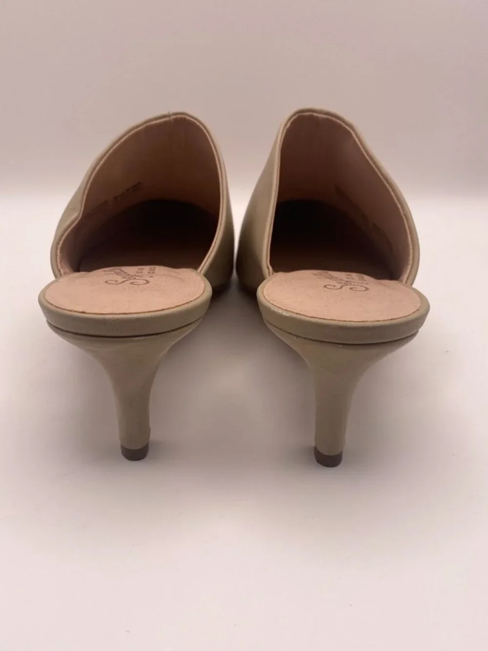 Seychelles Women's Obsession Beige Leather Pointy Toe Heel Mule Sz 10